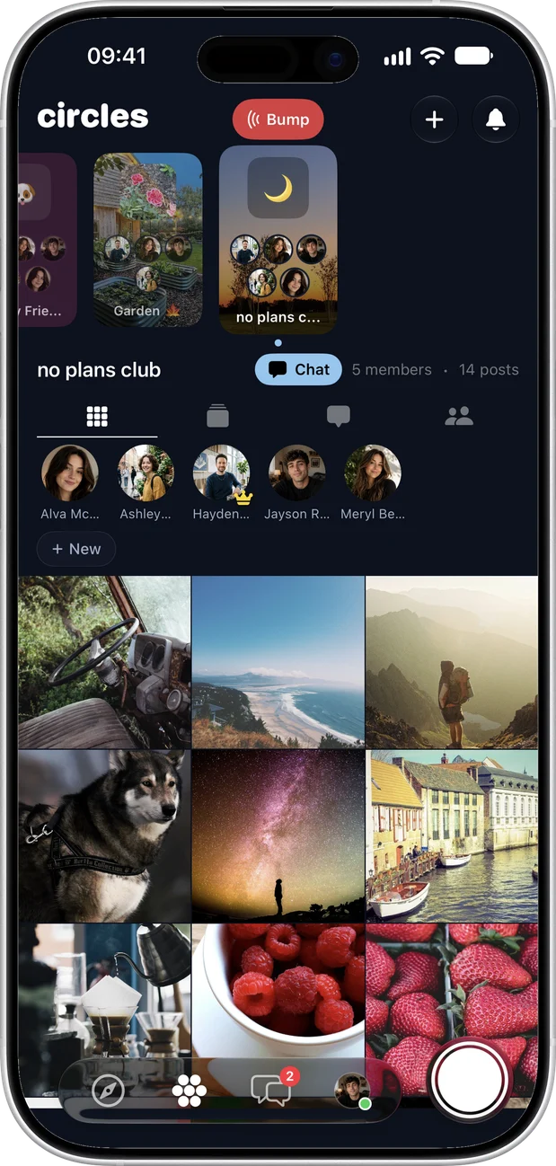A circle with its shared photo grid