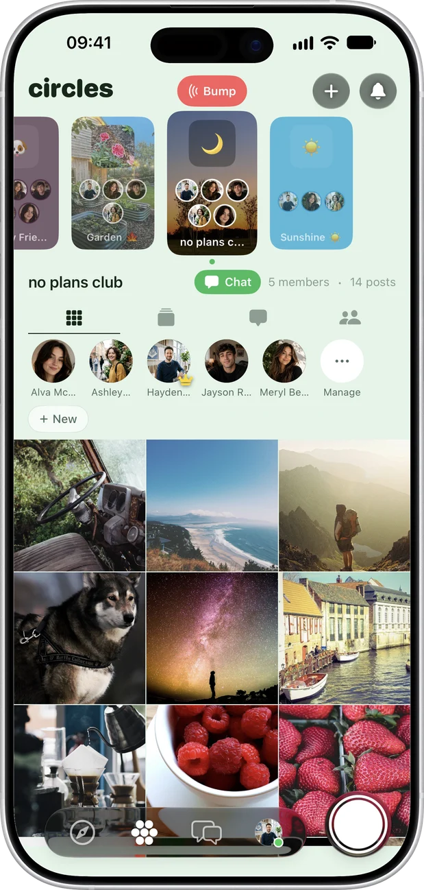 A circle with its shared photo grid