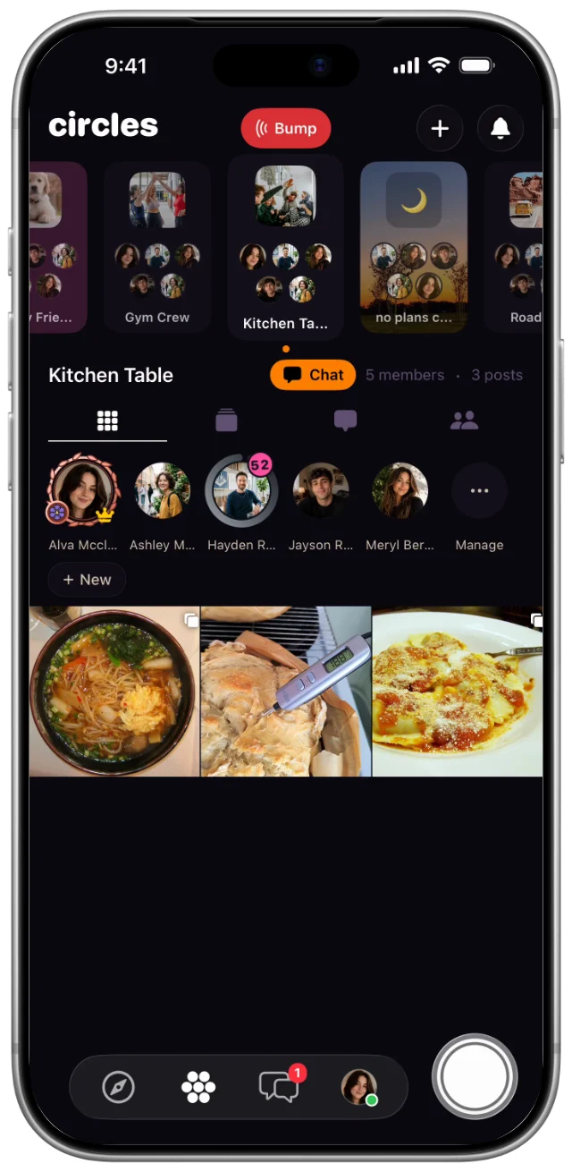 A fomo circle with its shared photo grid